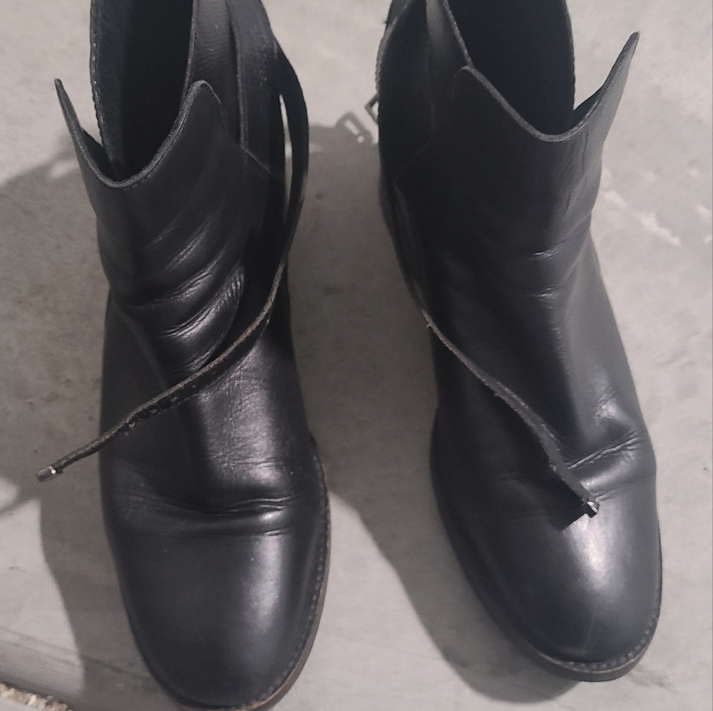 Booties - Picture 3 of 4